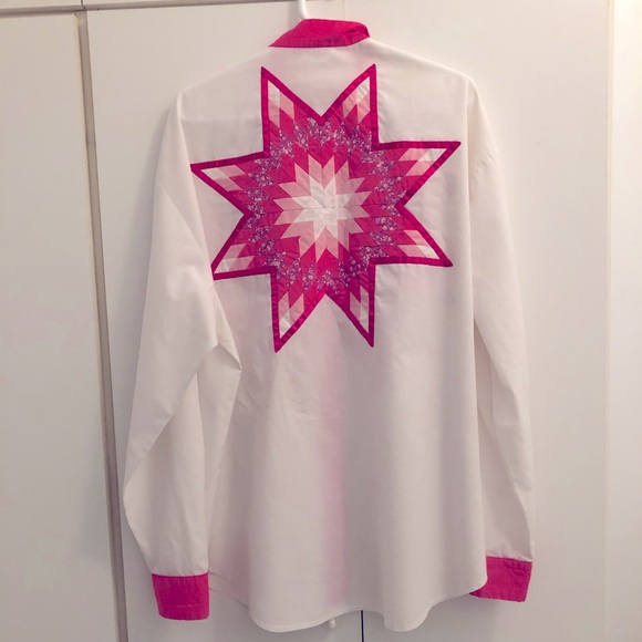 Ren’s Boutique - women’s 3X blouse with quilted star. - Picture 2 of 2